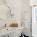 3 View 4*